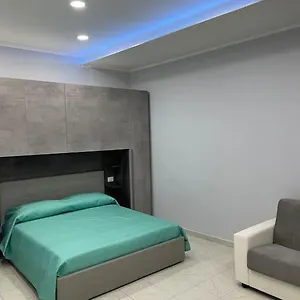 Florinda House , Napoli Italia